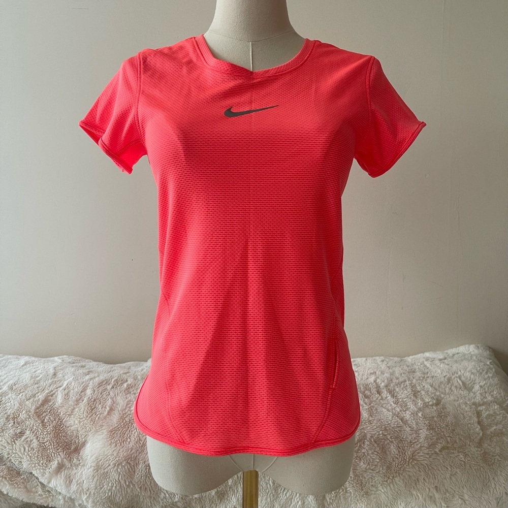 Nike - runner shirt XS